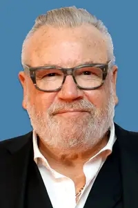 Ray Winstone