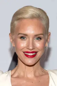 Nicky Whelan