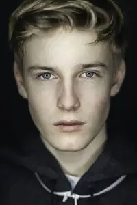 Louis Hofmann