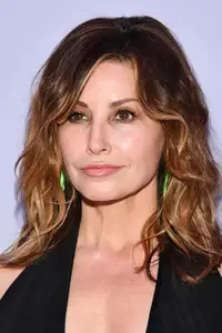 Gina Gershon