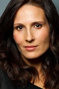 Lisa Roumain