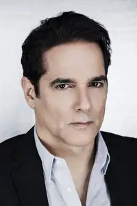 Yul Vazquez