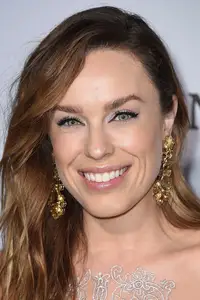 Jessica McNamee