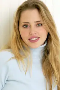 Estella Warren