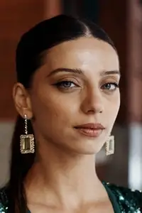 Angela Sarafyan