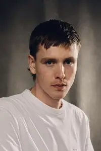 Harris Dickinson