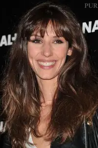 Doria Tillier