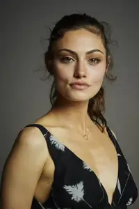 Phoebe Tonkin