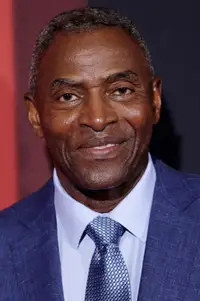 Carl Lumbly