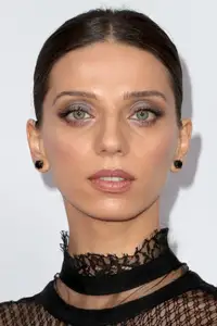 Angela Sarafyan