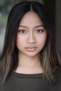 Chloe Adona