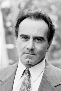 Dan Hedaya