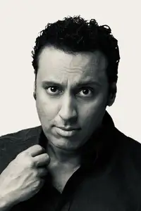 Aasif Mandvi