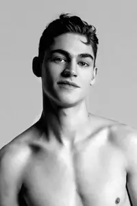 Hero Fiennes Tiffin