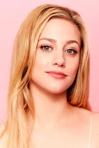 Lili Reinhart