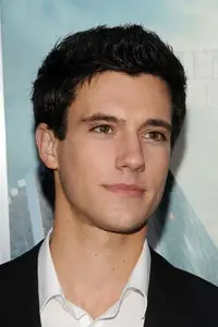 Drew Roy