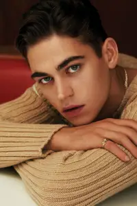 Hero Fiennes Tiffin