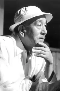 笠智众