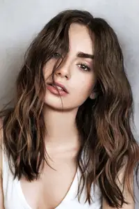 Lily Collins